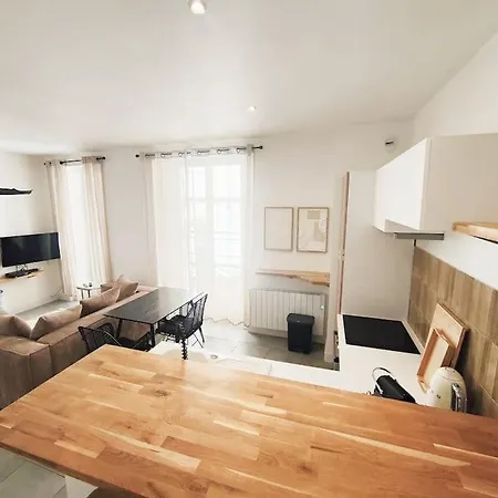 Appartement Le Coeur De Nimes Secteur Arenes Parking Offert ! Exterior photo
